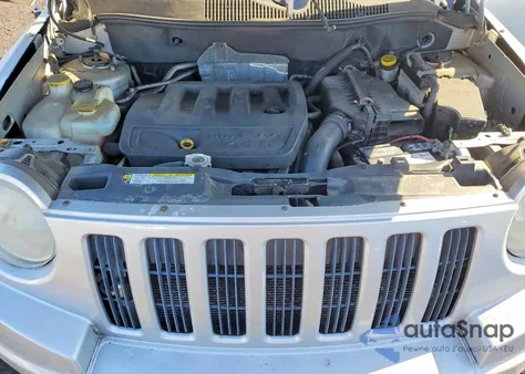 2008 Jeep Compass Sport z USA, uszkodzony, nr VIN 1J8FT47W68D783907